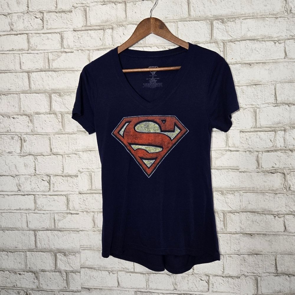 Superman vneck graphic tee
